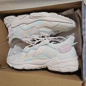 Adidas ozweego shoes
